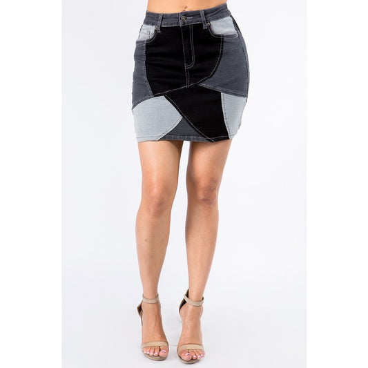 PLUS SIZE CROPPED LENGTH PATCHWORK DENIM SKIRT
